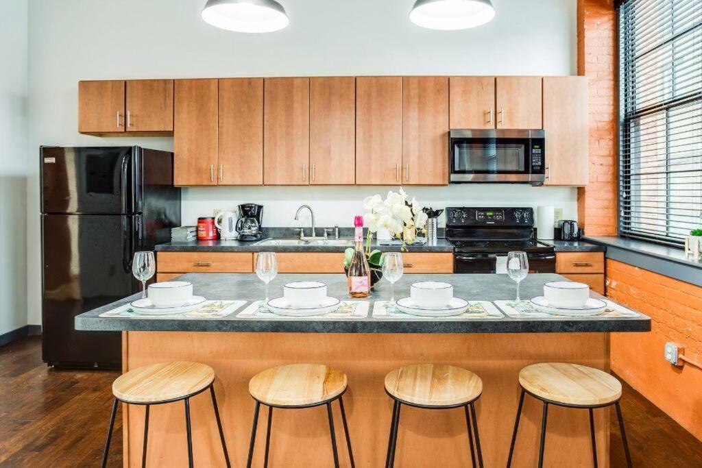 Centric Ny Style Loft W/King Bed Apartamento Rochester Exterior foto