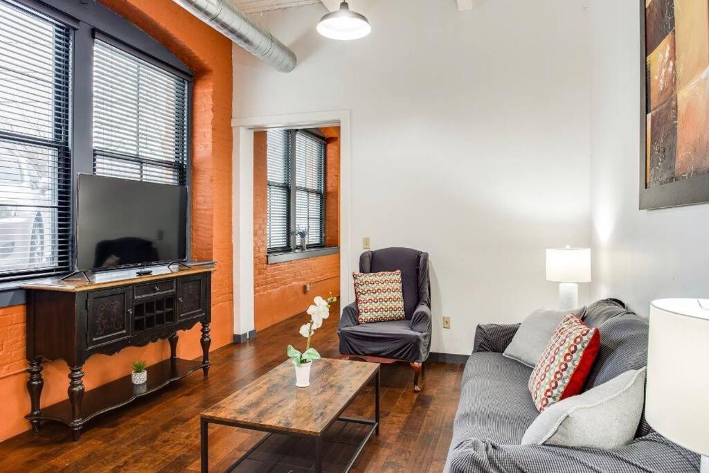 Centric Ny Style Loft W/King Bed Apartamento Rochester Exterior foto